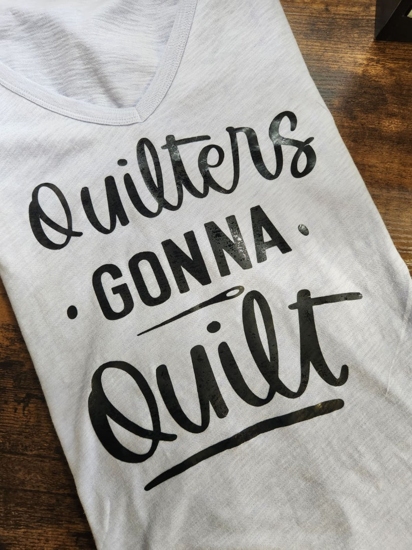 Tshirt, short sleeve, v-neck, white, 2xl Quilter's Gonna Quilt TSJ