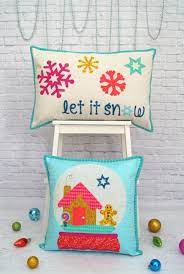 Snowglobe and Snowflakes Pillow Set TR054