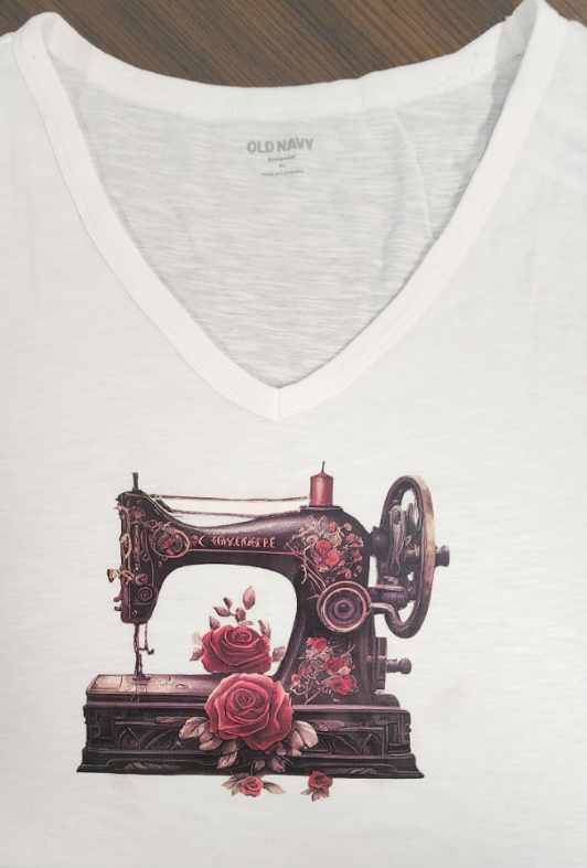 Tshirt, short sleeved, v-neck, xl, white, old fashioned sewing machine TSC