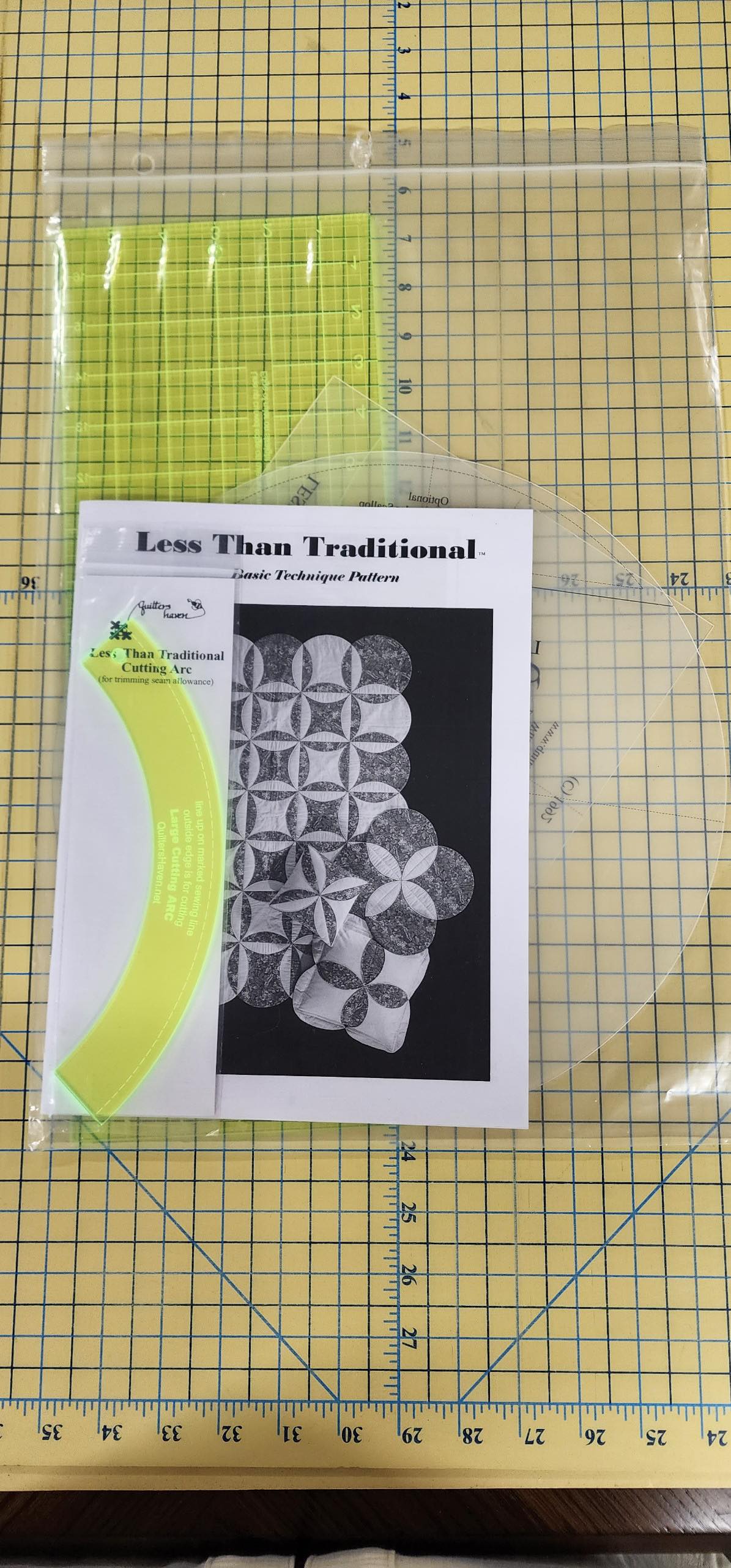 Less Than Traditional Large Basic Template Set QHBS-1001